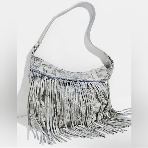 Free People Handbags - NWOT - Free People Dreamer Fringe Bag